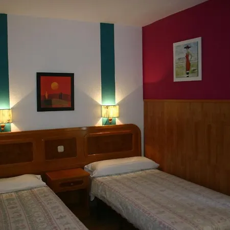 Y Colón Apartamento